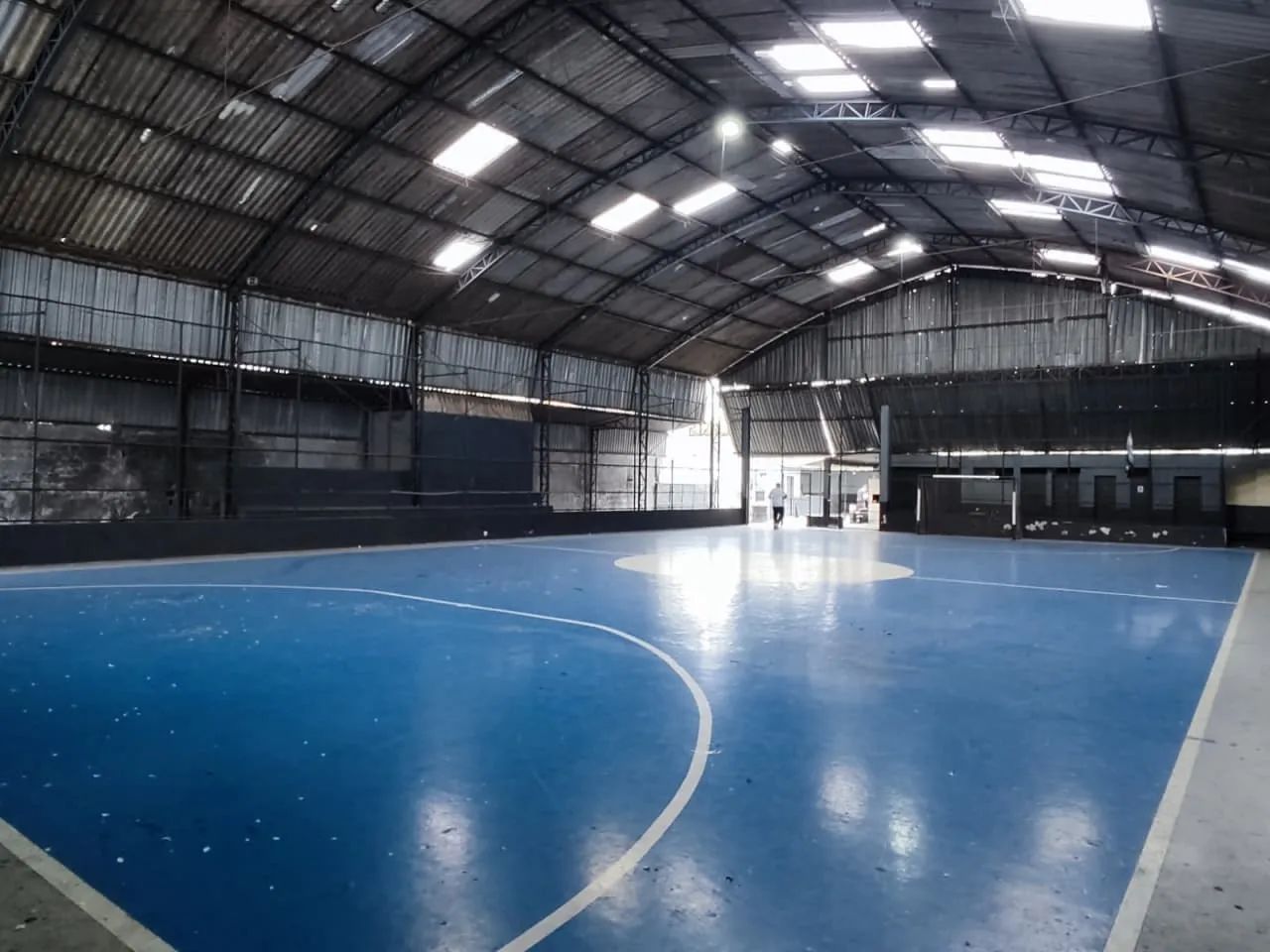 Galpão na Rua Aperibé, 579  730 m² - Foto 2