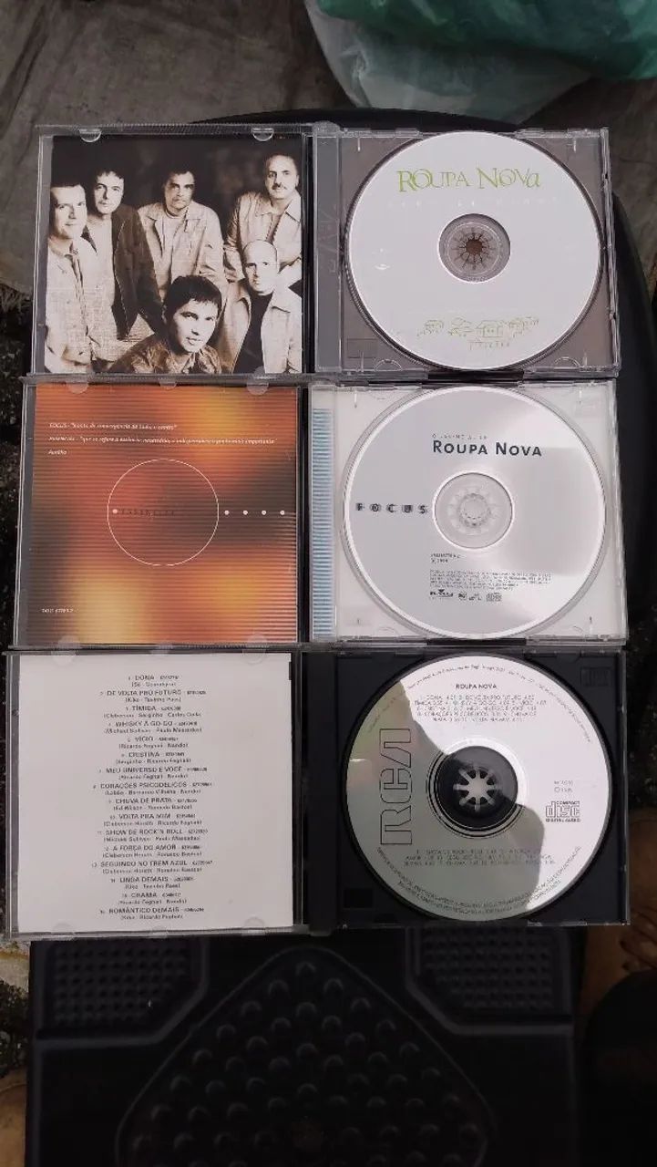 Kit 3cds roupa nova ótimo estado.  - Foto 3