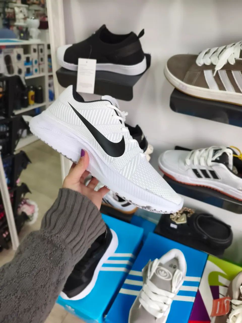 TENIS NIKE ESPORTIVO BRANCO  - Foto 3