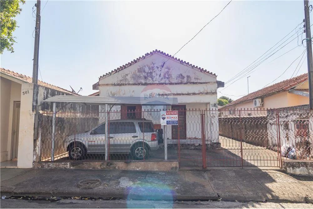 Casa à Venda