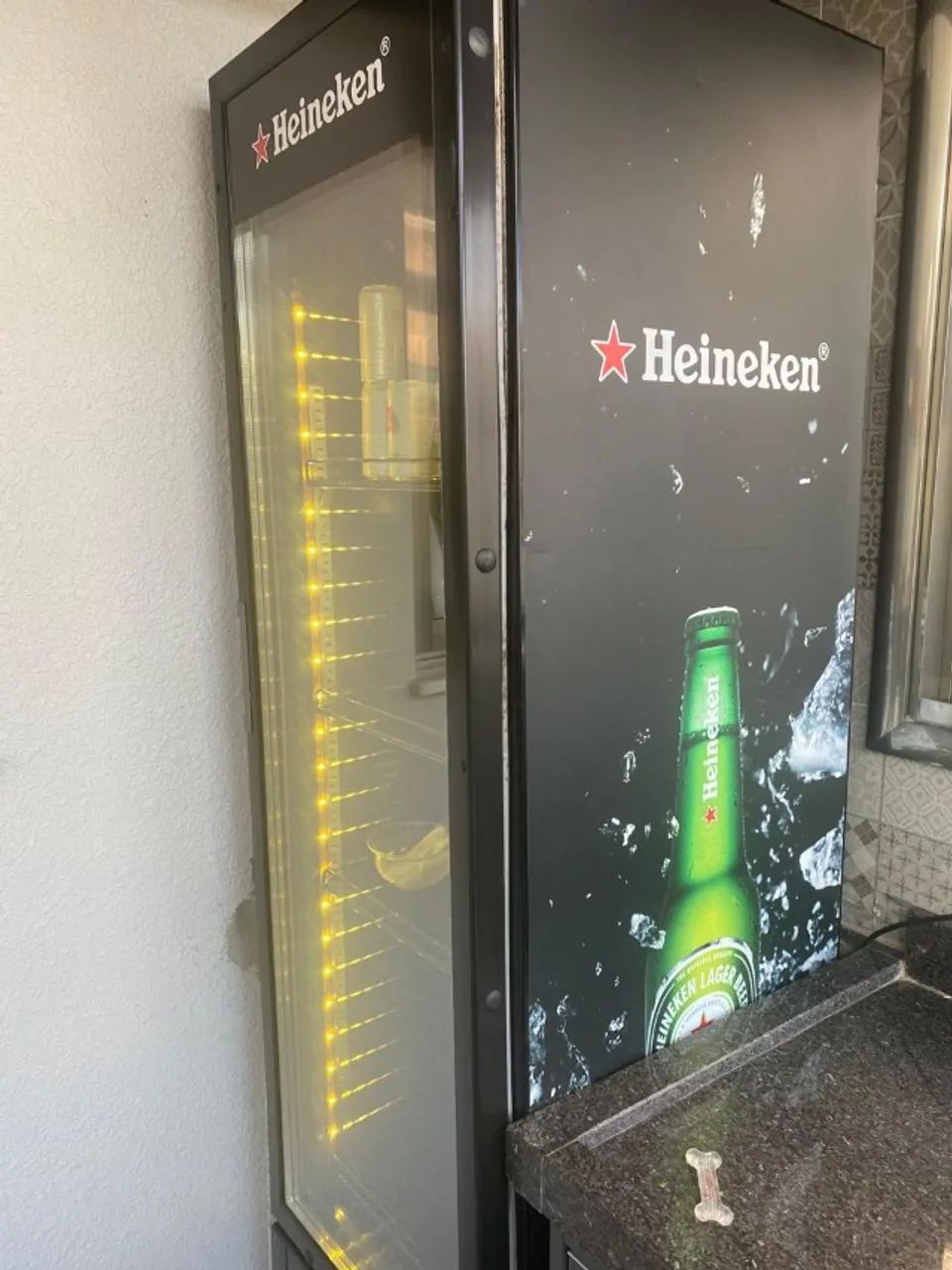 Cervejeira Vertical 276 Litros com Visor - Foto 3