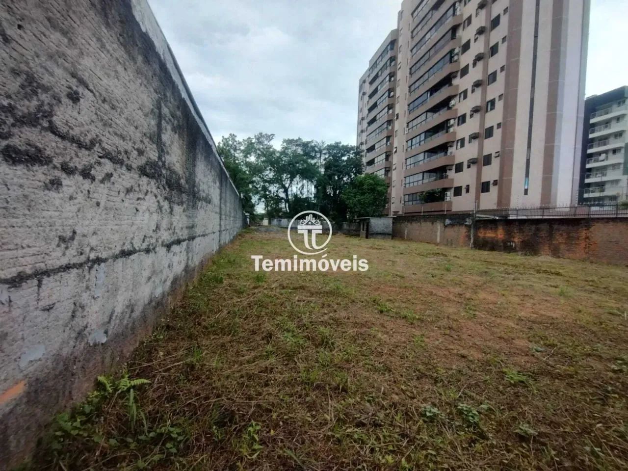 Excelente Terreno Comercial com 955m² na Rua Itaiópolis, Próximo a HapVida