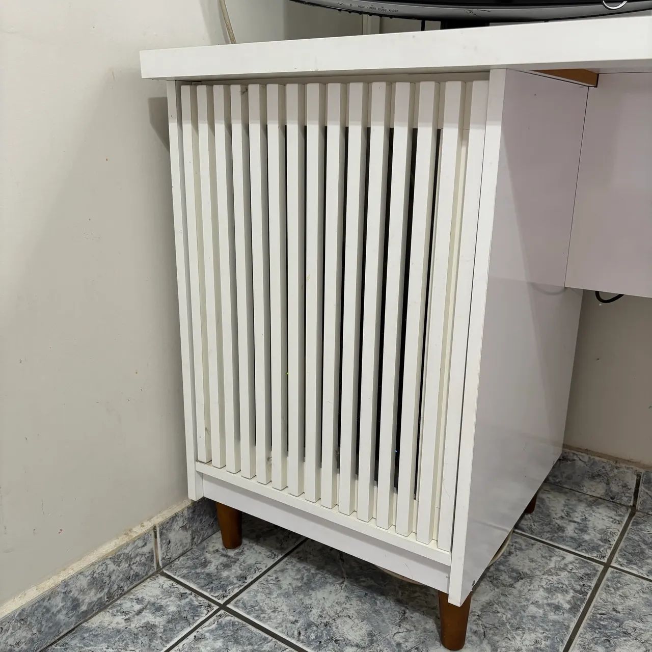 Mesa/escrivaninha em MDF branco laca - Foto 3