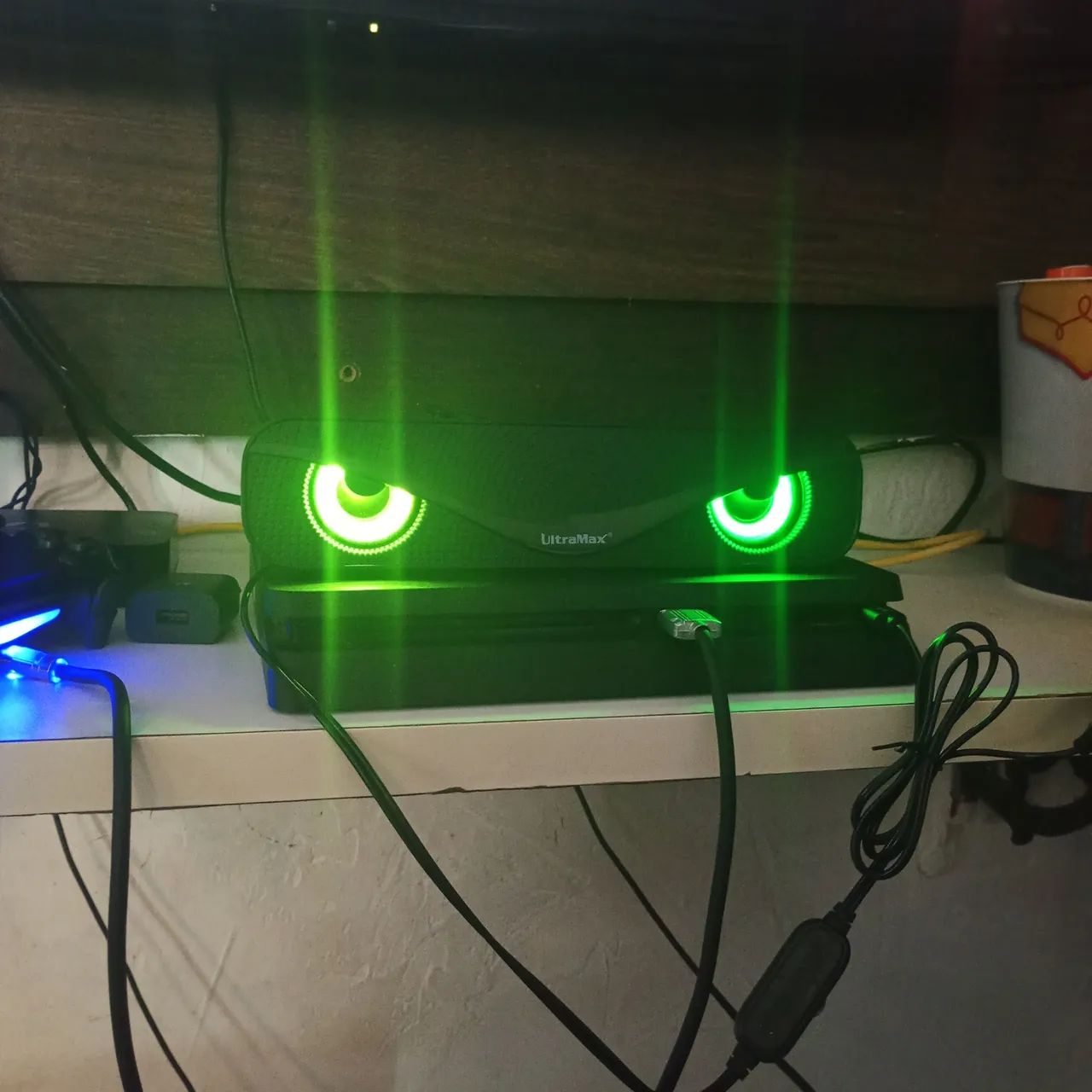 Mini caixinha de som, ultra Max mini speaker - Foto 2