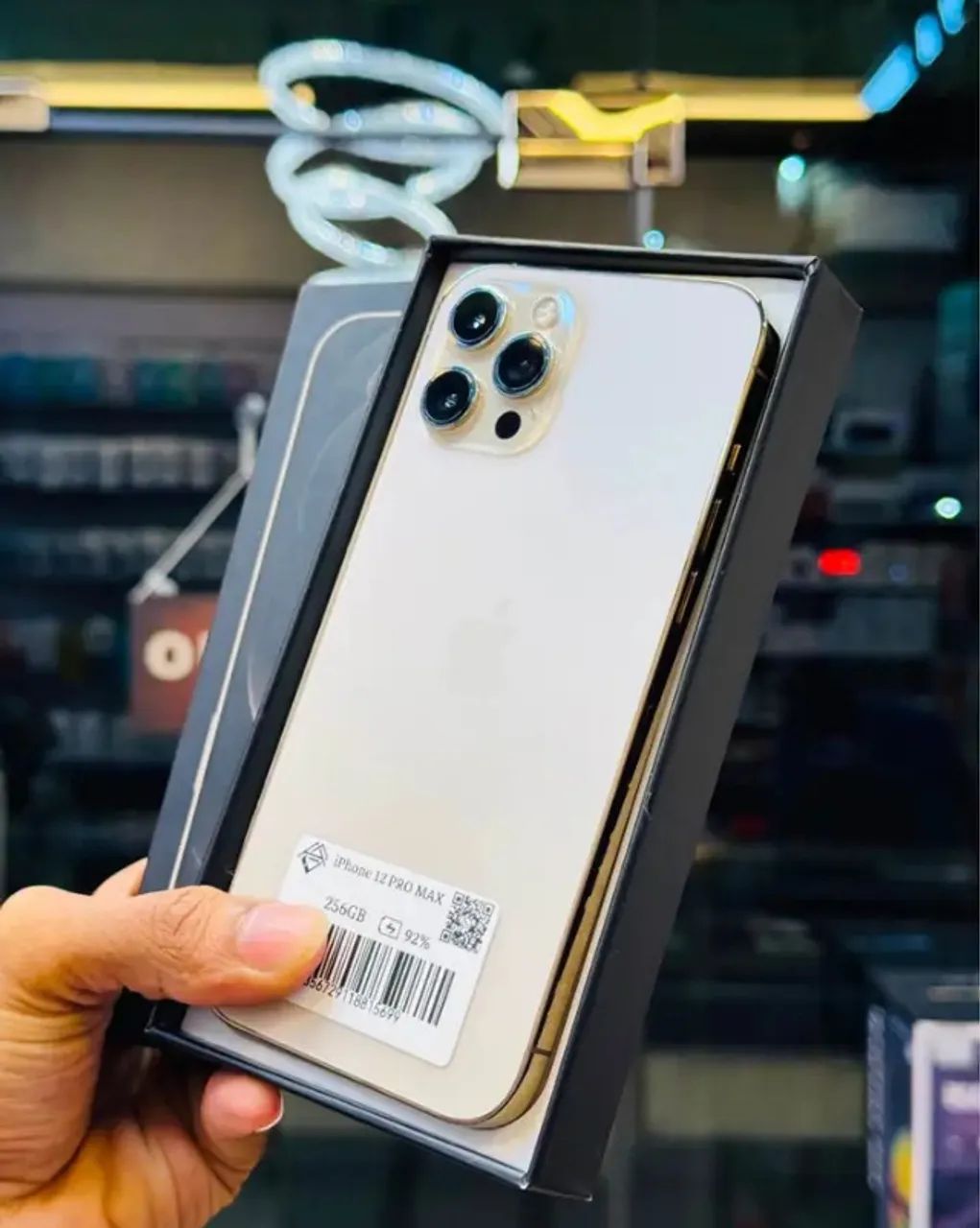 Iphone 12 pro max na garantia  - Foto 2
