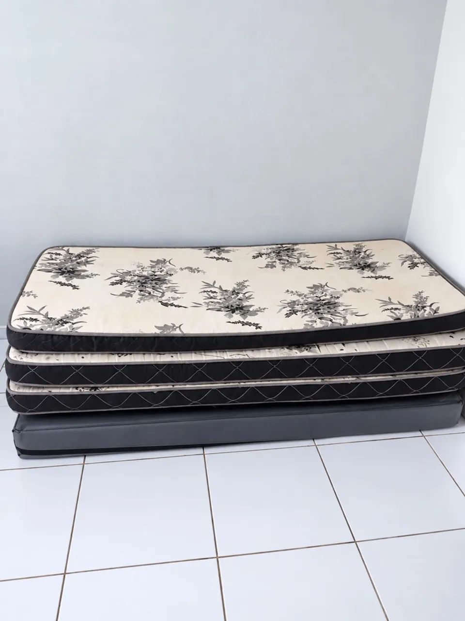 Colchões  - Foto 4
