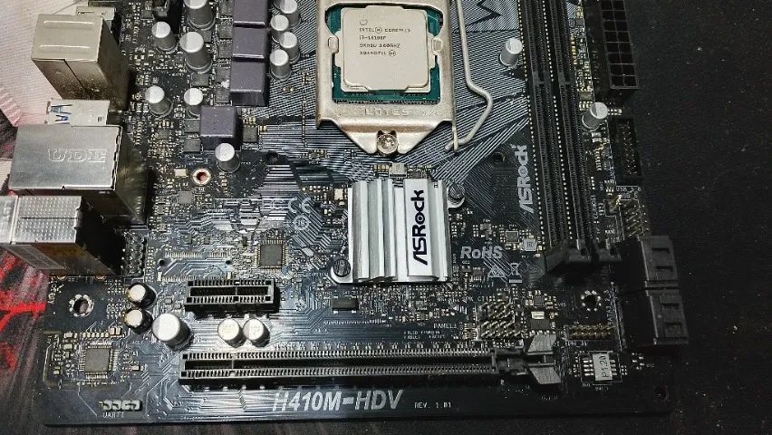 Kit Placa Mãe Asrock H410M-HDV e Processador I3 10100F 10 Geração
