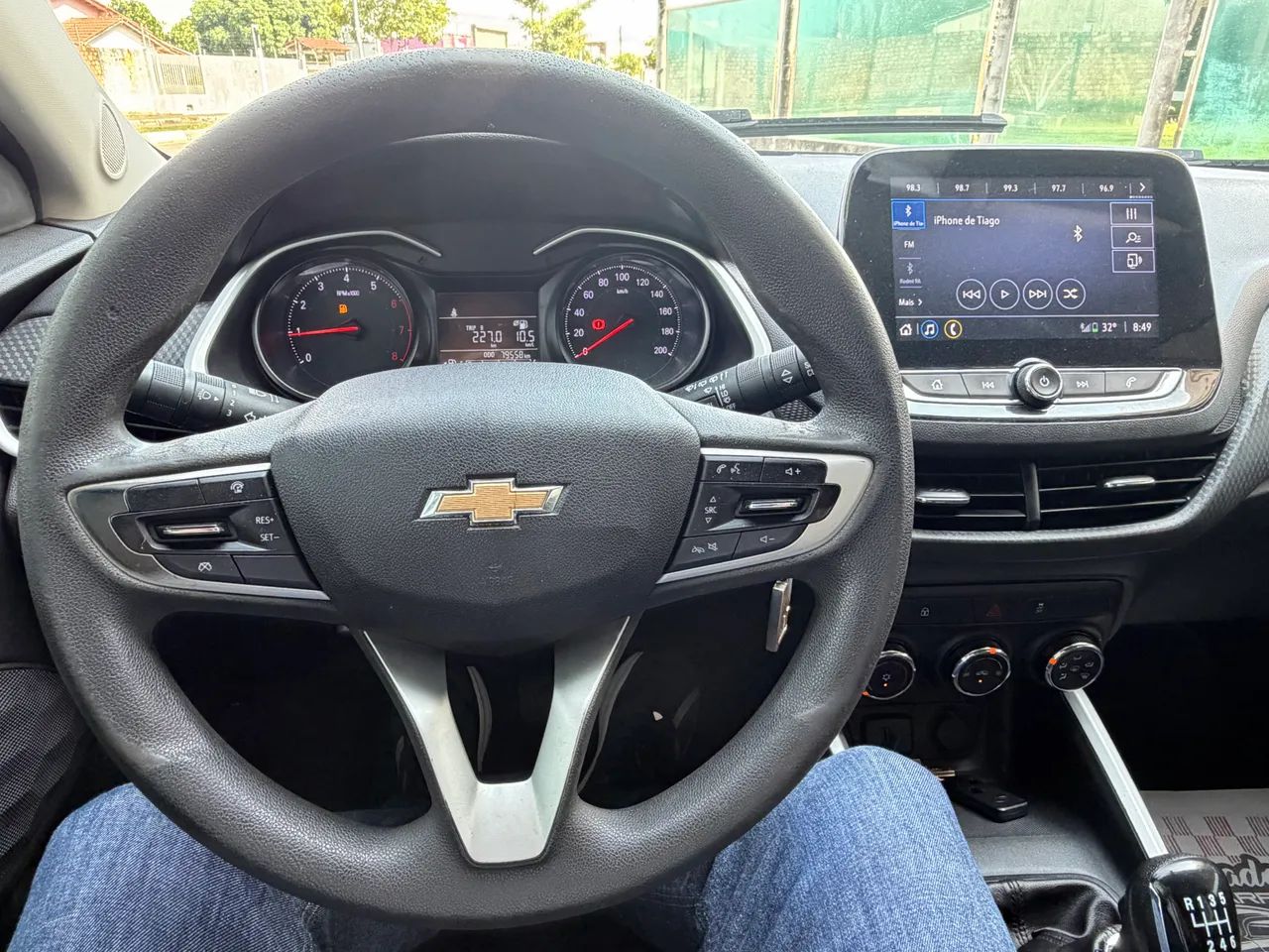 Chevrolet Onix Hatch LT 1.0 12V TB Flex Mec. 4P 2021 - Foto 2