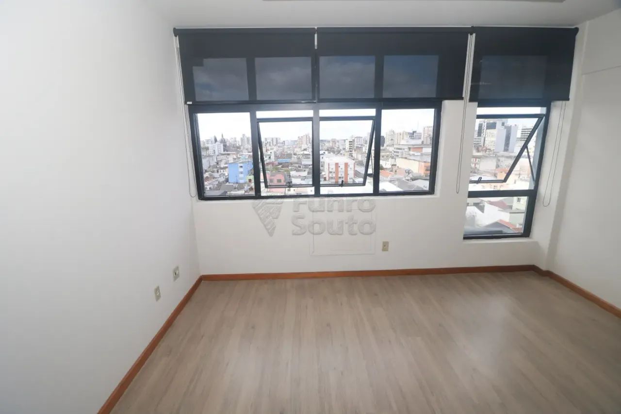 Sala Comercial Semimobiliada no Edifício Santa Marta de Portozuelo - Foto 2