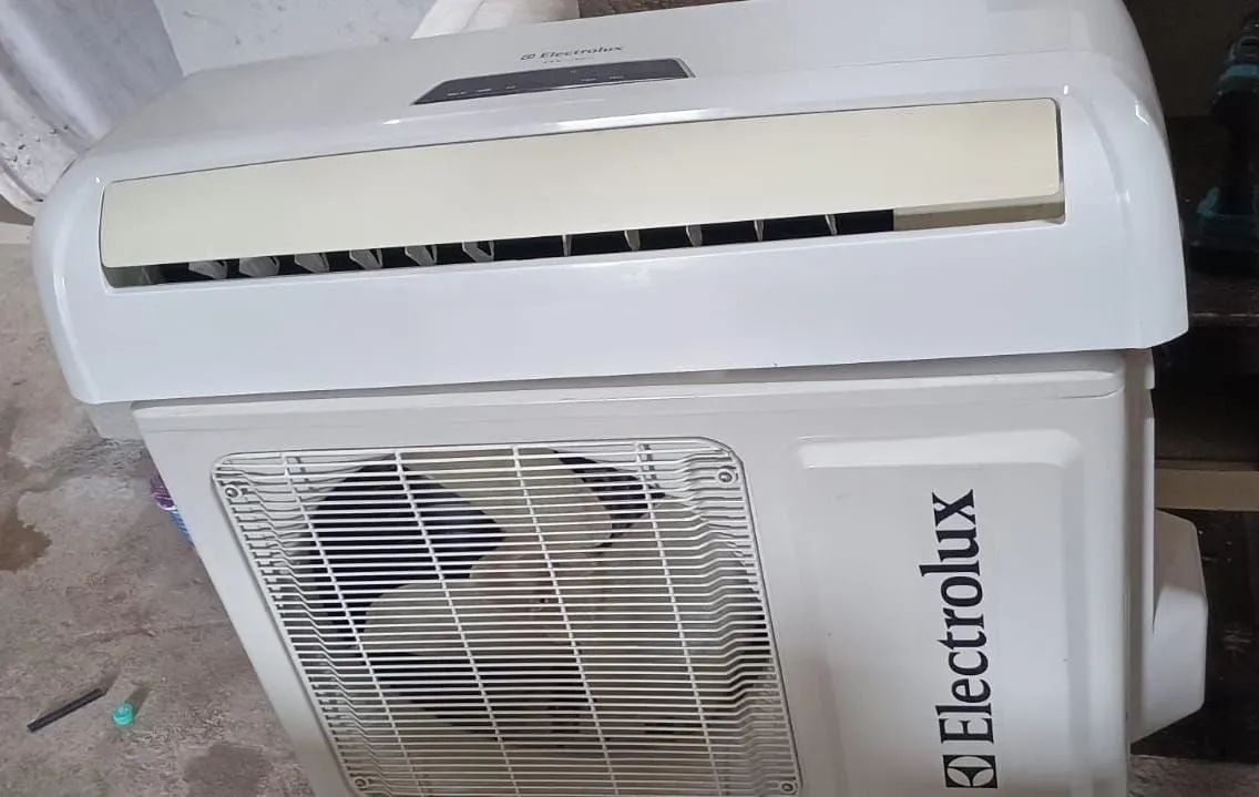 Split Electrolux Ecoturbo 9.000 Btus.  - Foto 2