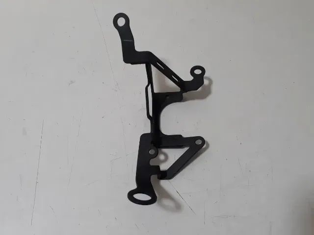 Suporte Frontal Kawasaki Z900 21/25 L/e Orig 60887 - Foto 4