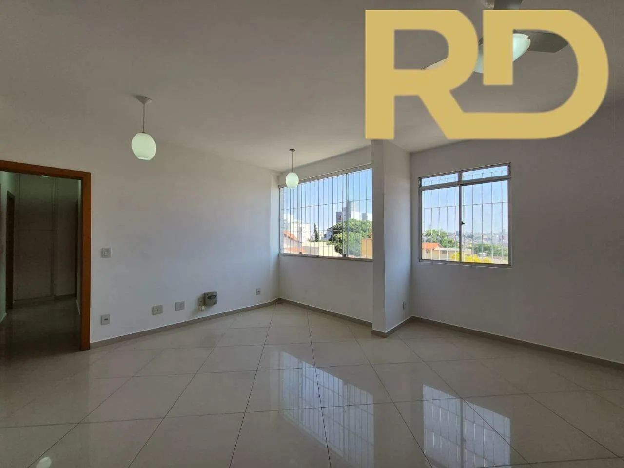 Oportunidade no Esplanada: Apartamento Moderno com 3 Quartos, Suíte e 2 Vagas  Conforto e 