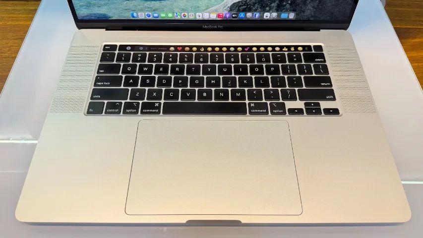 MacBook PRO 16 Polegadas A2141 I7 2.6 Mem 16gb SSD 512 Gpu AMD 4GB - Foto 3