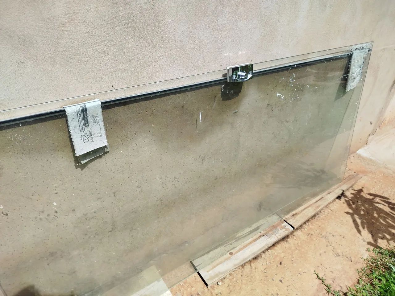 Porta de blindex 1.80m de comprimento por 2.10 de altura 