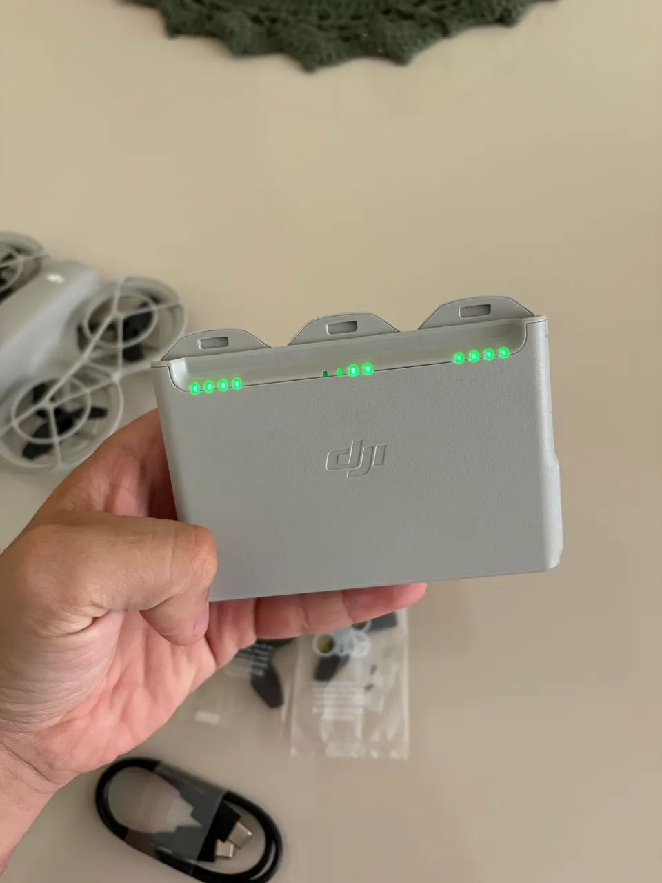 Drone DJI Neo Combo Fly More - Foto 3