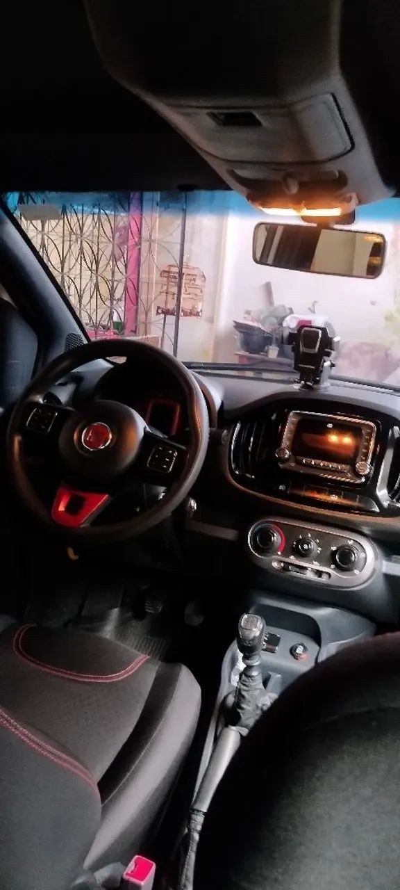 Fiat Uno Sporting 1.4 EVO Fire Flex 8V 4P 2015 - Foto 5