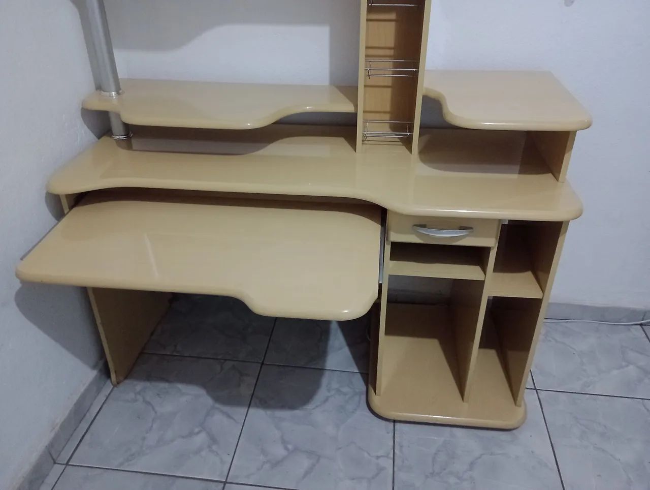 Escrivaninha/Mesa de computador  - Foto 4