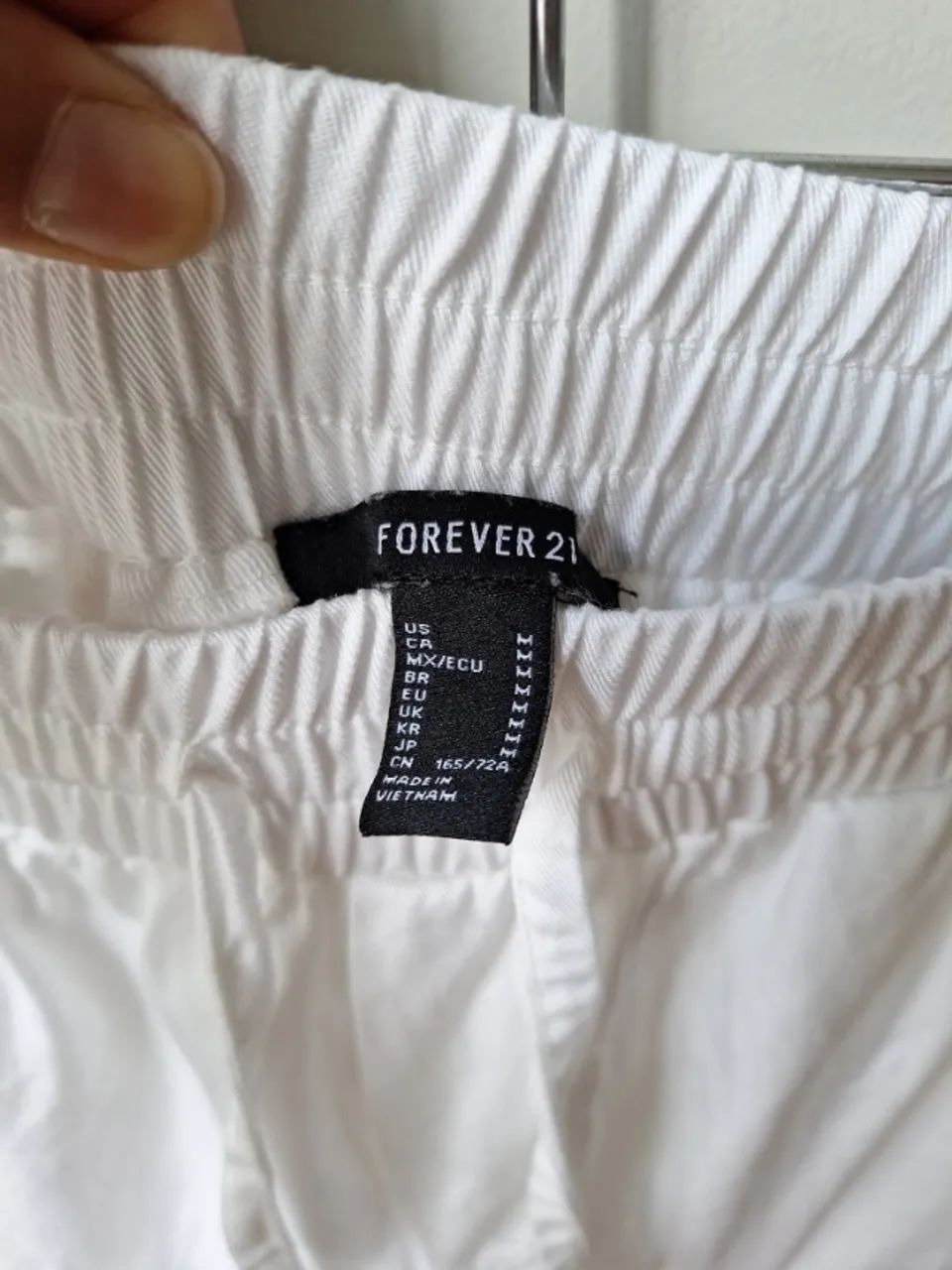 Calça branca forever 21 tam M - Foto 4