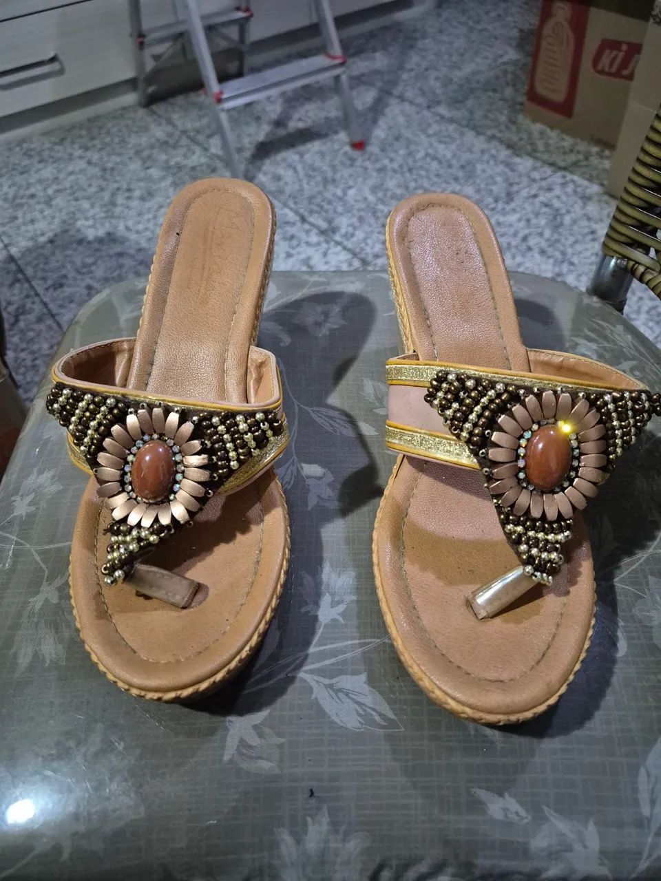 Tamanco estilo anabela