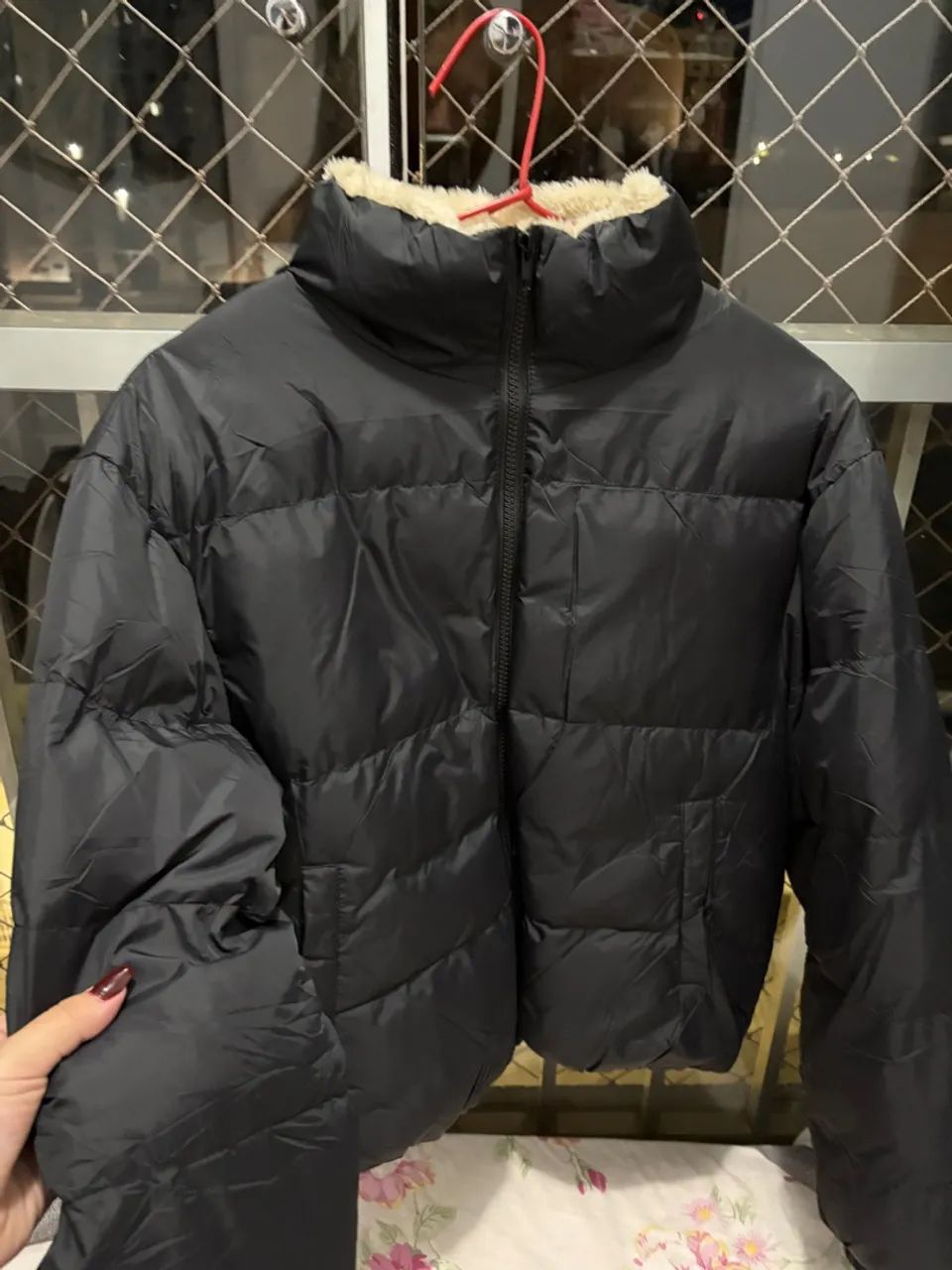 Jaqueta puffer preta 