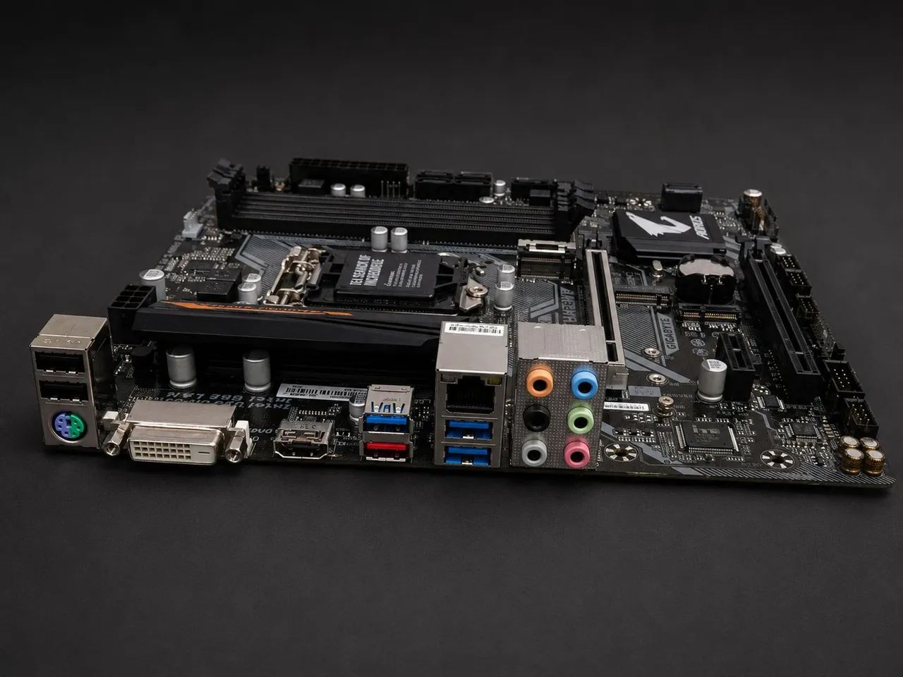 Gigabyte B360M Aorus Gaming 3  - Foto 2