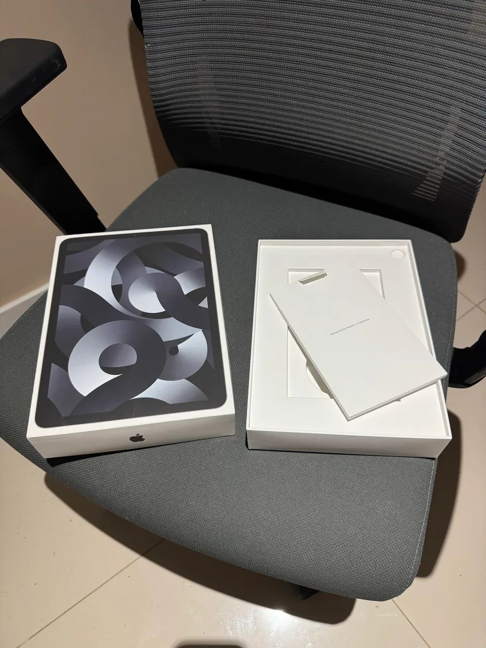 IPAD AIR 5 GER 256GB CINZA ESP- WI-FI - Tablets e E-Readers