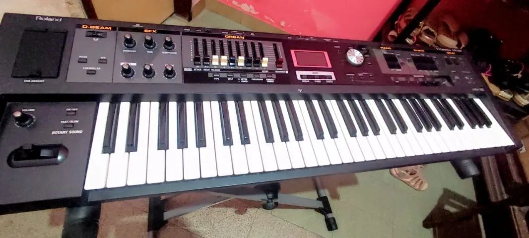 Vendo Teclado Roland VR-09 V-Comb - Foto 3