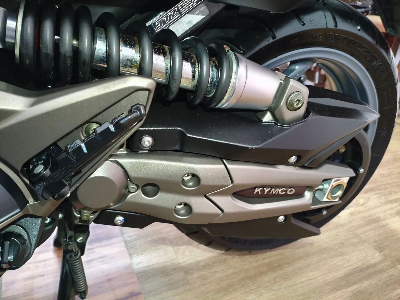 Kymco AK 550i - Foto 2