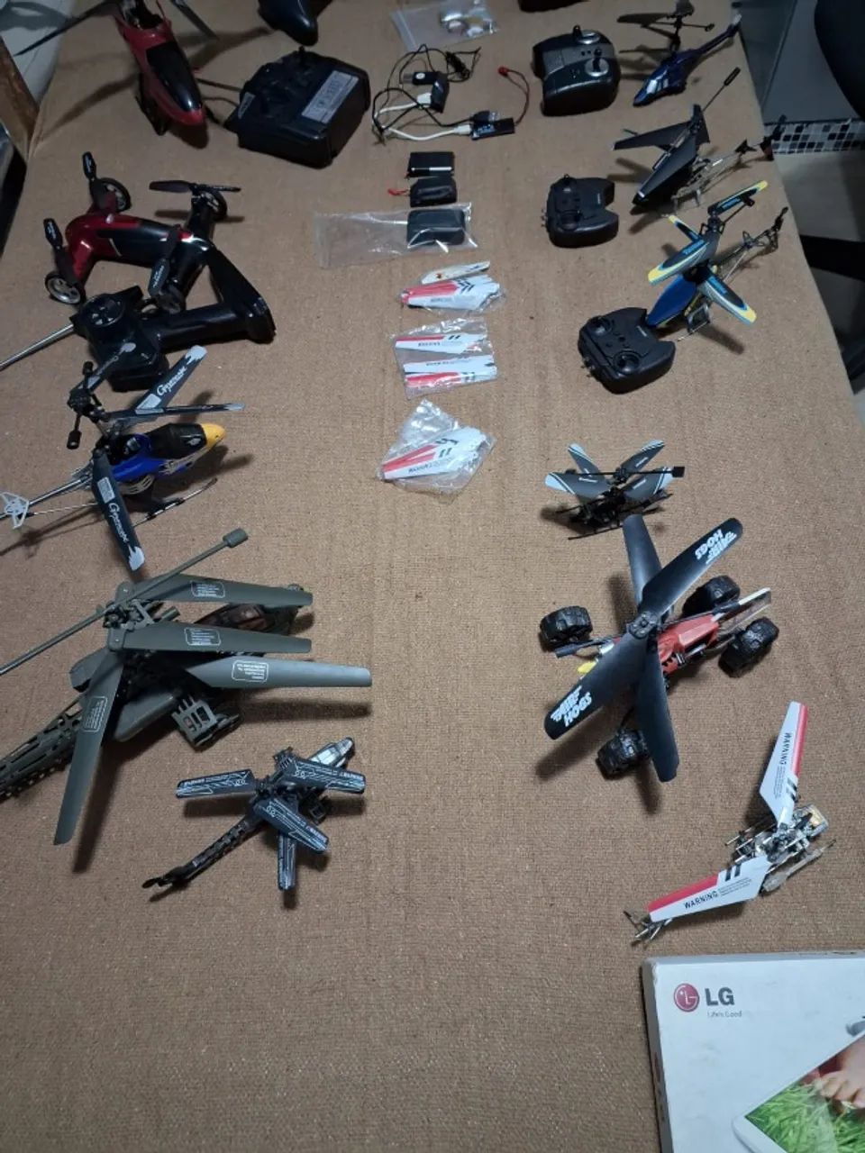 Coleção de helicópteros controle remoto - Foto 2
