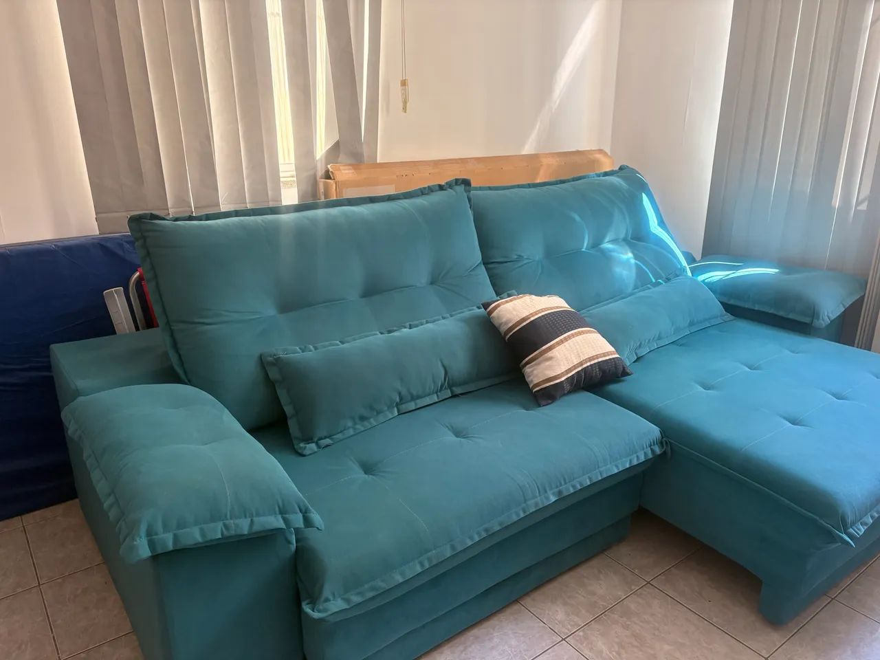 Sofá retrátil lindo - Foto 2