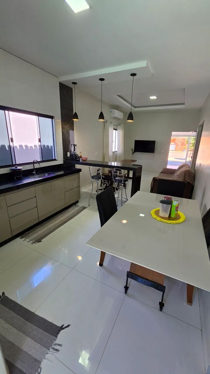 Casa a venda 3/4 com energia solar no Aureny 3