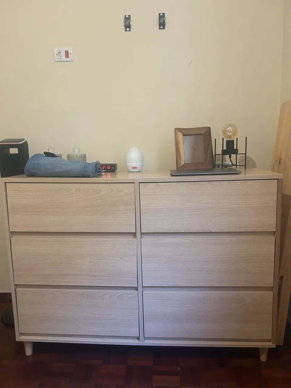 Vendo cômoda de quarto em madeira  - Foto 2