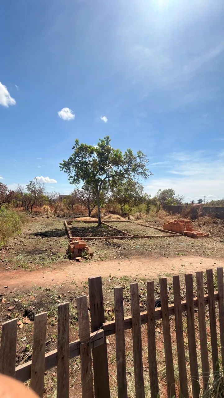 Terreno no João de Barro,atrás da praça 