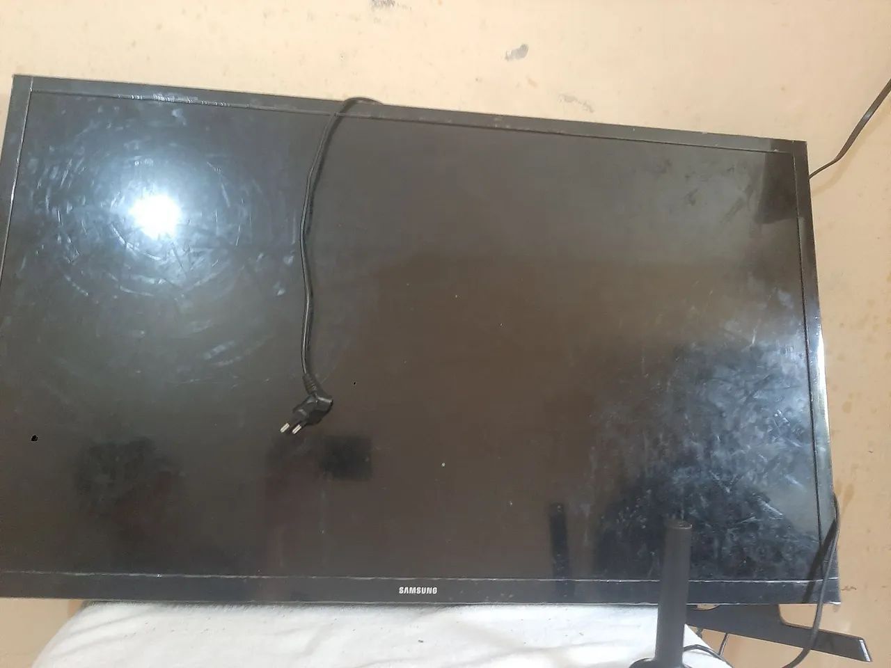 Vendo TV smart com defeito