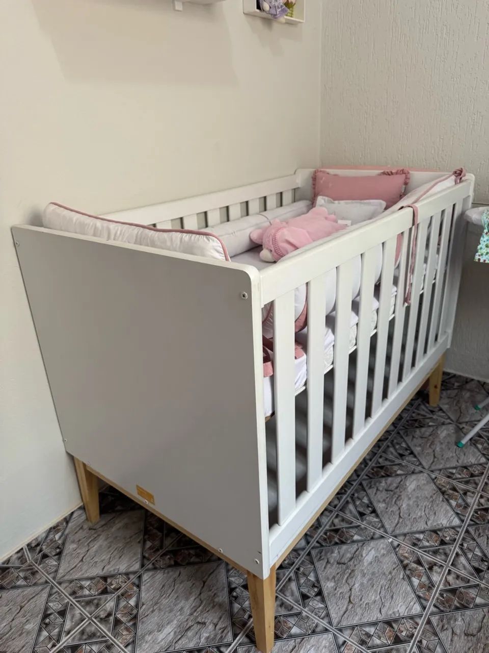 Berço Classic branco com madeira 