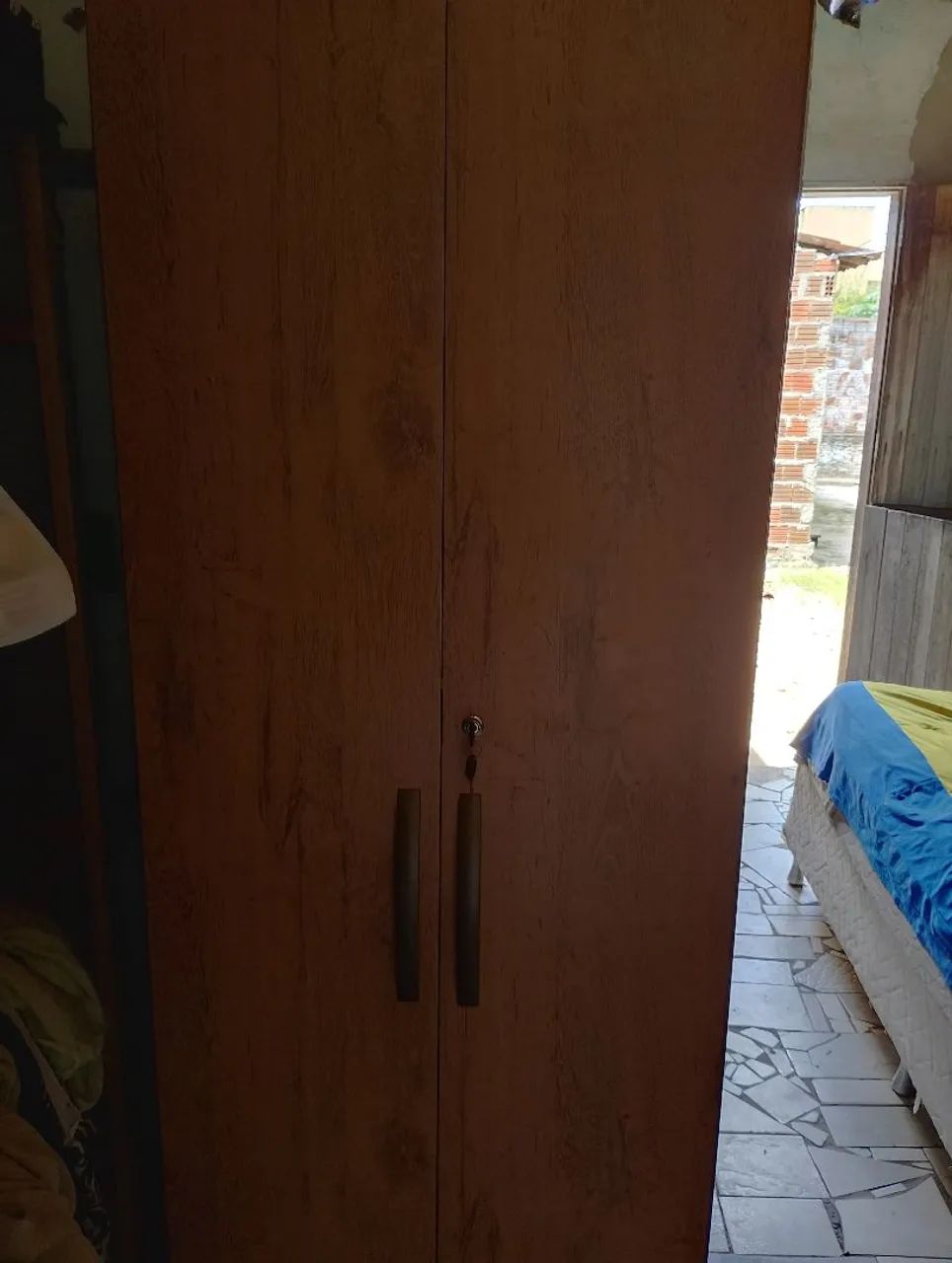 Vendedor um guarda roupa de solteiro  - Foto 4