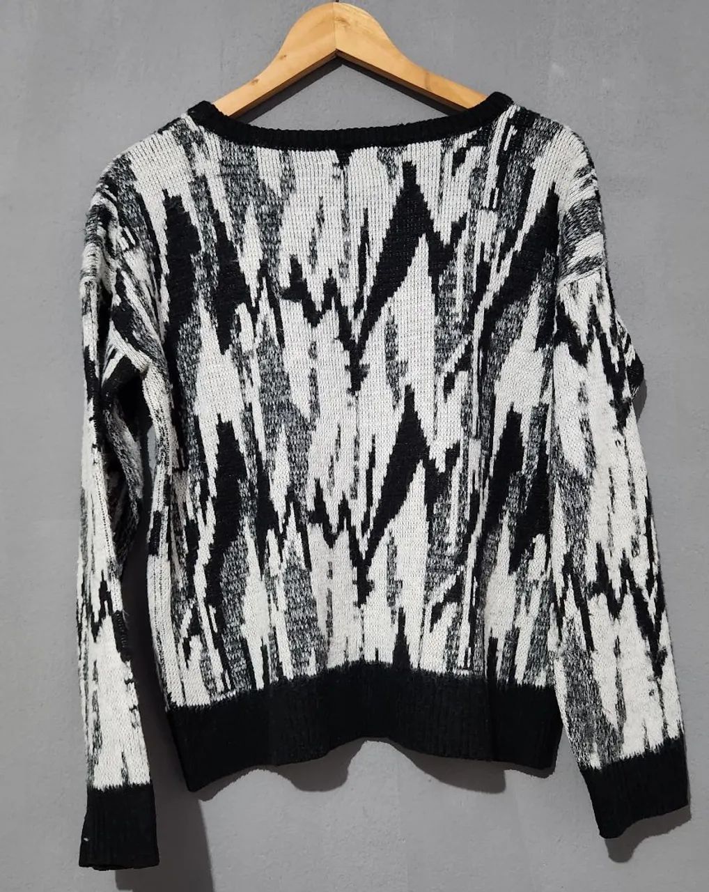 Blusa de Frio de Tricô Estampada - Foto 2