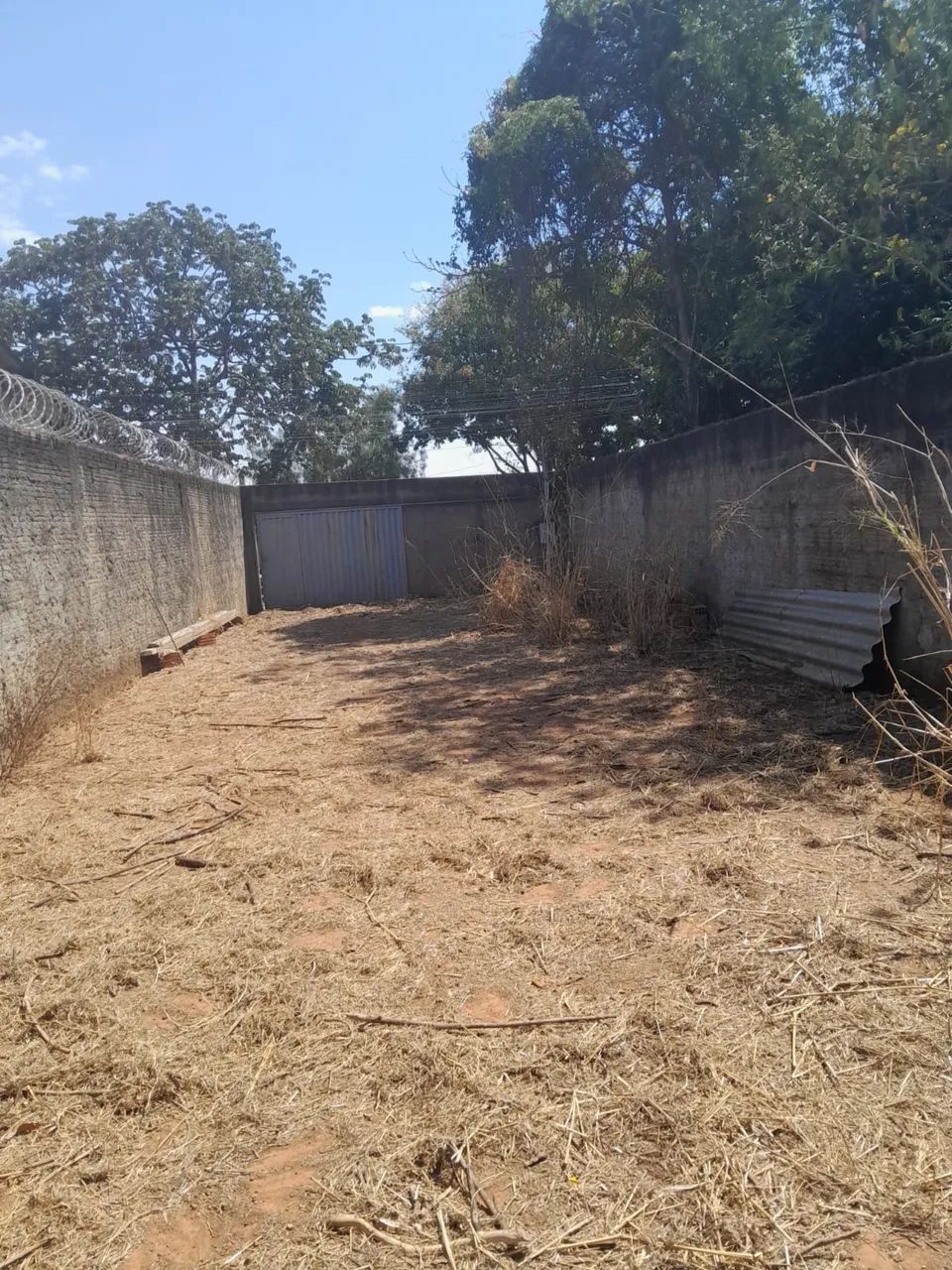 Vendo terreno murado e com portão  - Foto 2