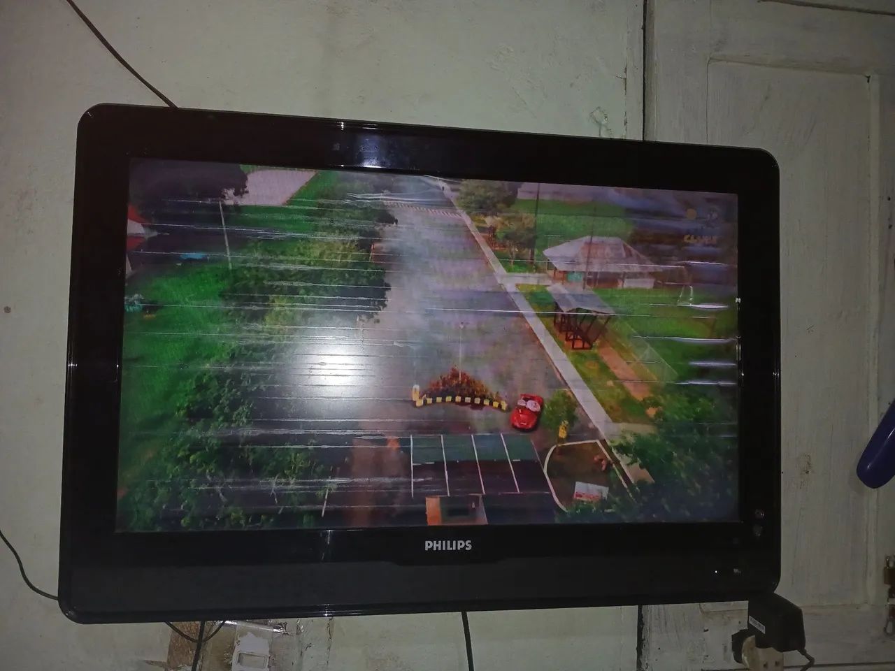 Tv Philips 33 polegadas com conversor digital 