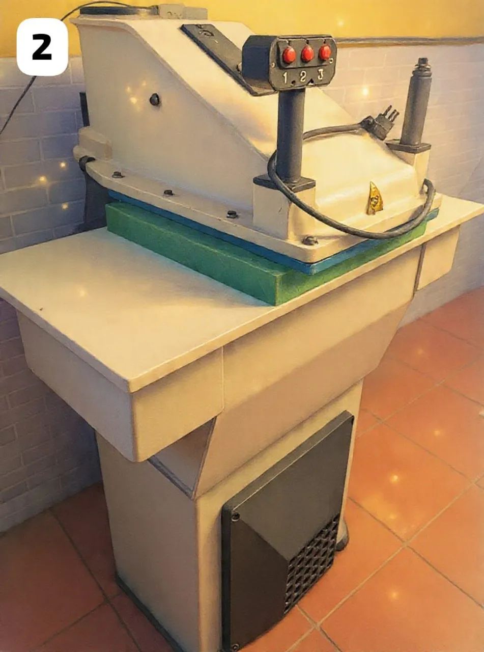 Máquina hidráulica para corte 