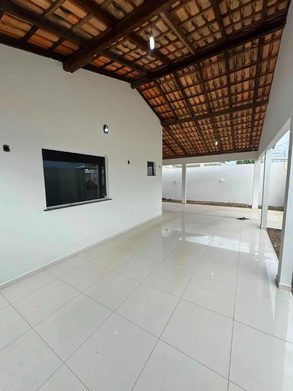 Aluga-se casa com piscina no Cidade Satélite - Foto 3