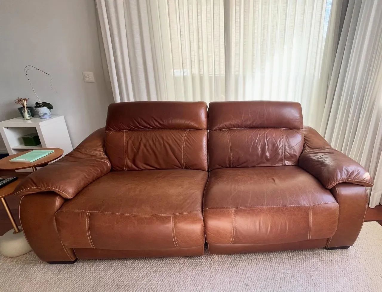 Sofá de Couro Cecília Dale  - Foto 2