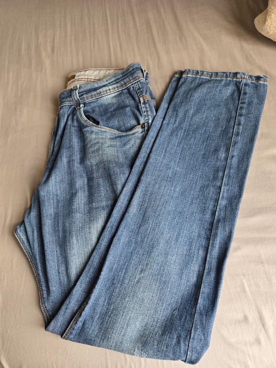 Calça Jeans + 10 camisas