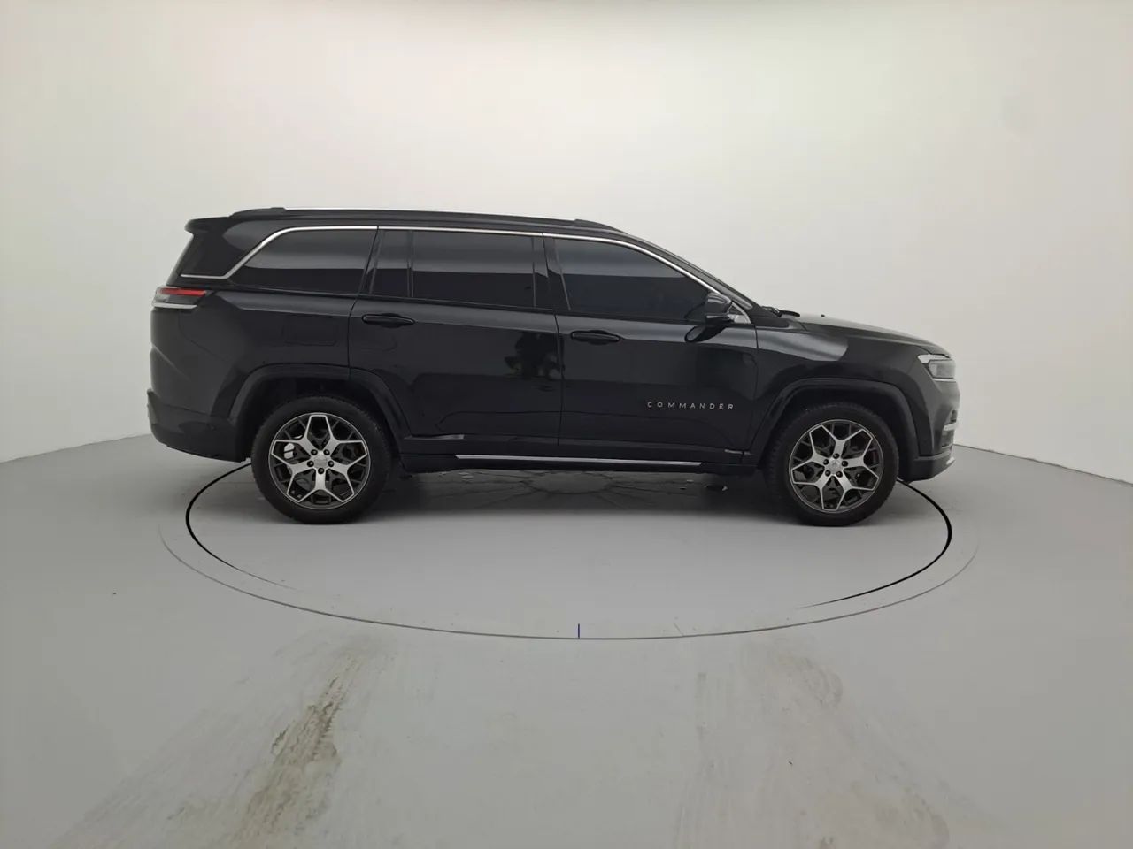 Jeep Commander Overland T270 1.3 TB Flex Aut., foto 6 de 18