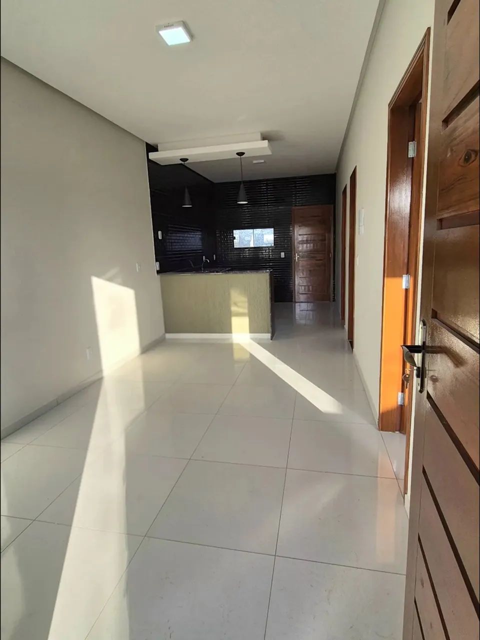 CASA COM FINO ACABAMENTO  - Foto 2