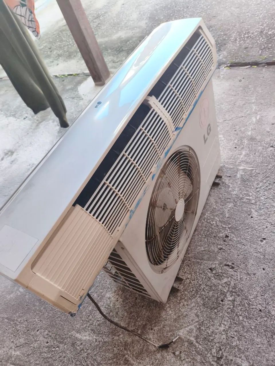 Split 24 BTUs  600 pra levar logo