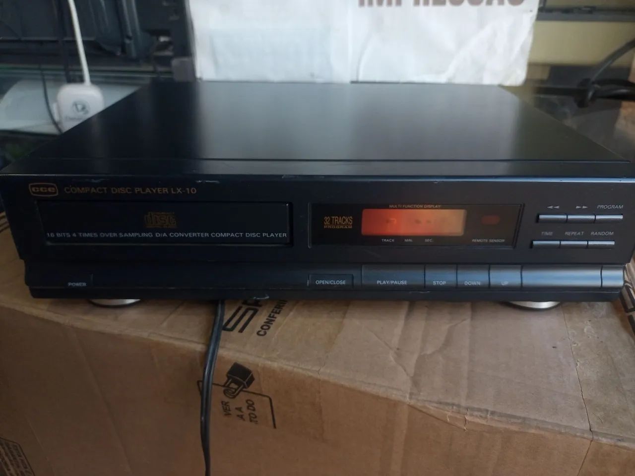 Cd player CCE funcionando perfeitamente 