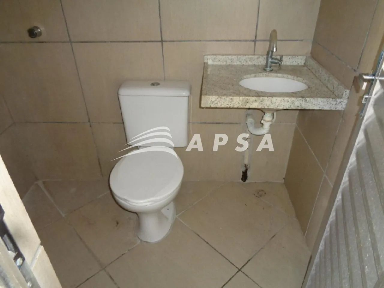 APTO TIPO KITINETE COM SALA E BANHEIRO PROX. A 13 DE MAIO - Foto 5