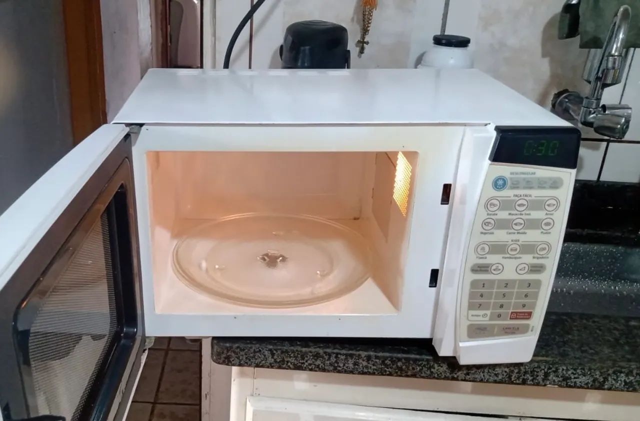 Microondas Electrolux 20 litros  - Foto 2