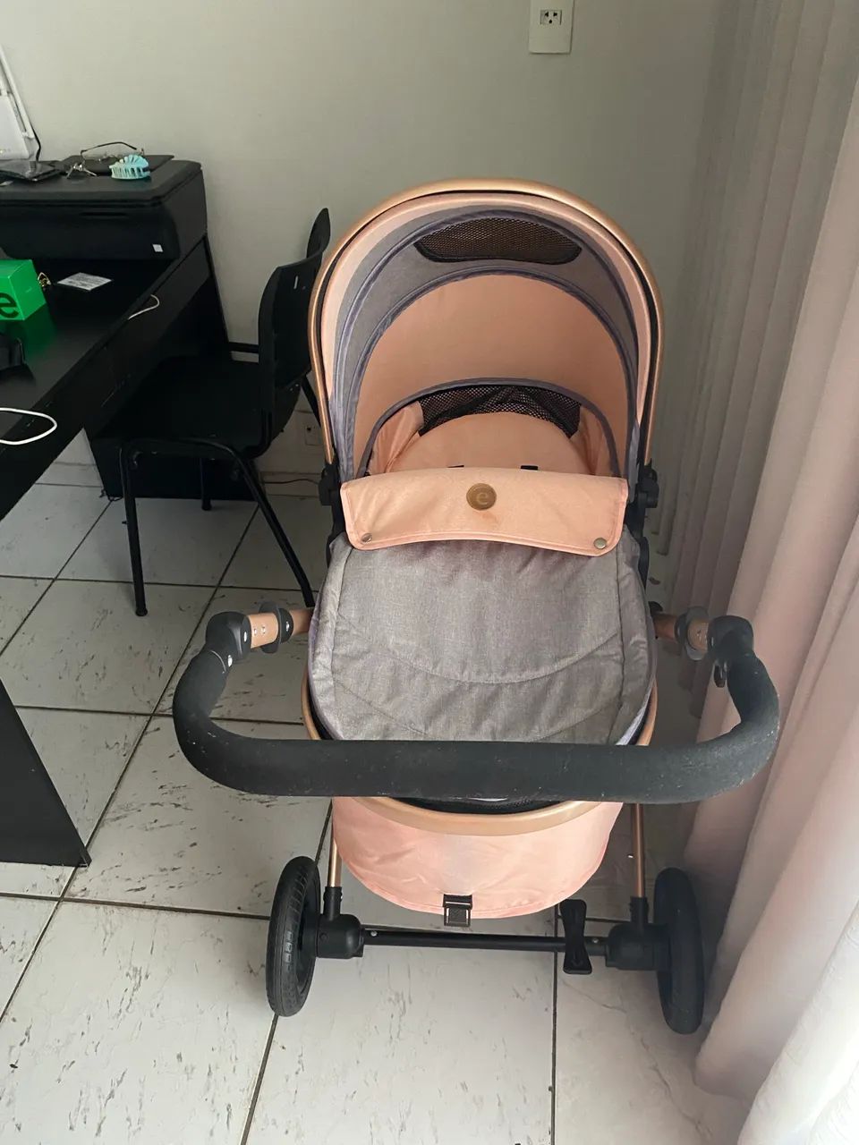 Carrinho de bebê europeu  - Foto 2